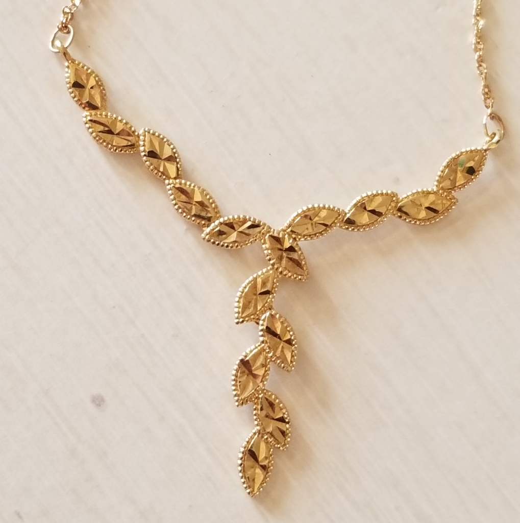 10k Gold Cheveron Necklace